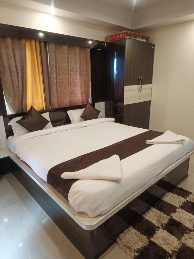 Green Heaven Shree Hotel Puri Buitenkant foto