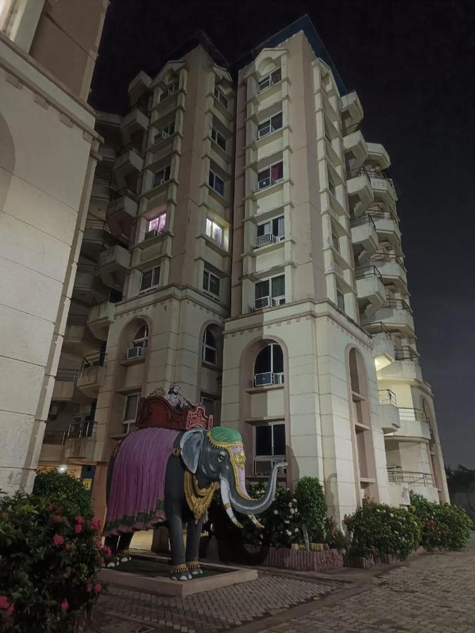 Green Heaven Shree Hotel Puri Buitenkant foto