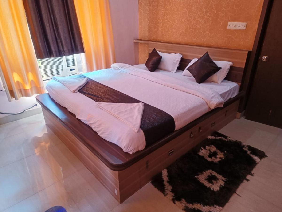 Green Heaven Shree Hotel Puri Buitenkant foto